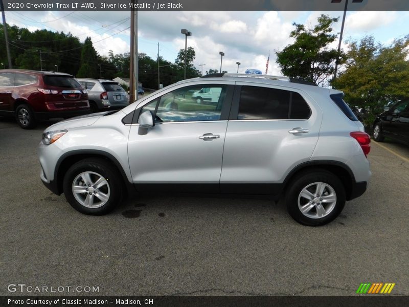 Silver Ice Metallic / Jet Black 2020 Chevrolet Trax LT AWD