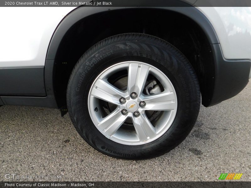 Silver Ice Metallic / Jet Black 2020 Chevrolet Trax LT AWD