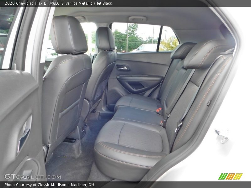 Silver Ice Metallic / Jet Black 2020 Chevrolet Trax LT AWD