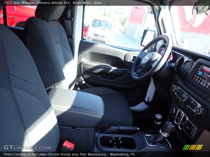 Bright White / Black 2020 Jeep Wrangler Unlimited Altitude 4x4
