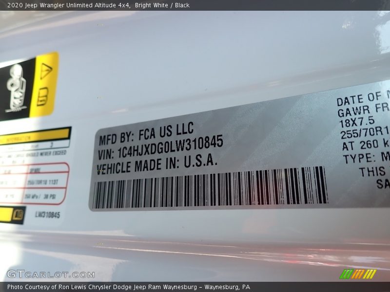 Bright White / Black 2020 Jeep Wrangler Unlimited Altitude 4x4