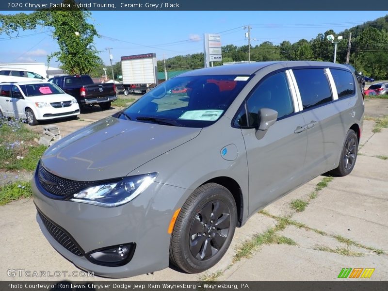 Ceramic Grey / Black 2020 Chrysler Pacifica Hybrid Touring