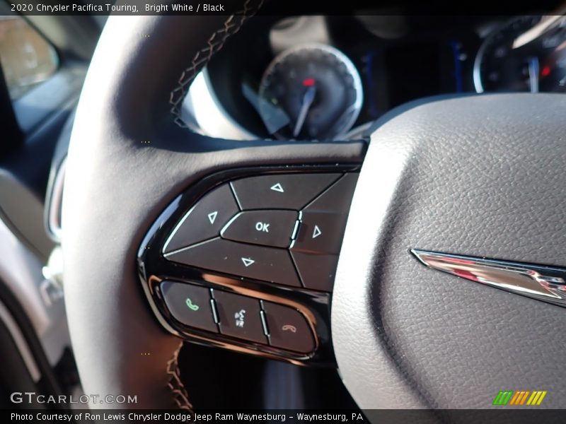 Bright White / Black 2020 Chrysler Pacifica Touring