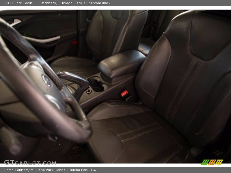 Tuxedo Black / Charcoal Black 2013 Ford Focus SE Hatchback