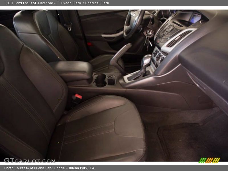 Tuxedo Black / Charcoal Black 2013 Ford Focus SE Hatchback