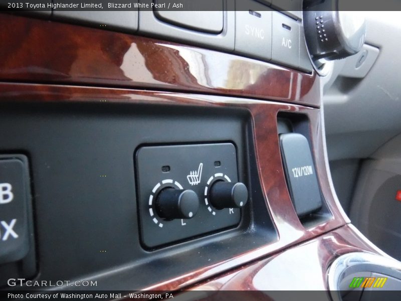 Blizzard White Pearl / Ash 2013 Toyota Highlander Limited