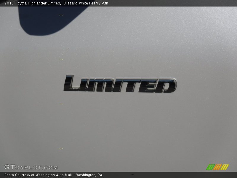 Blizzard White Pearl / Ash 2013 Toyota Highlander Limited