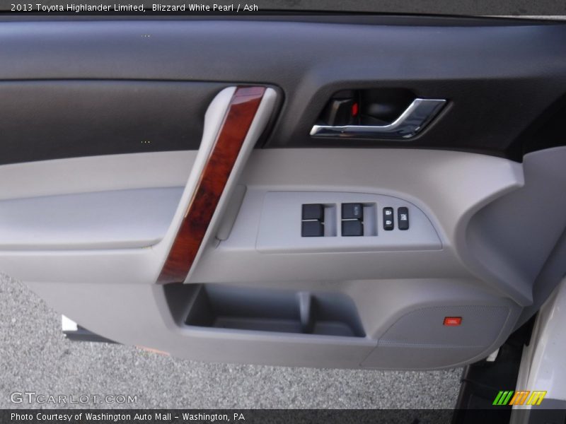 Blizzard White Pearl / Ash 2013 Toyota Highlander Limited