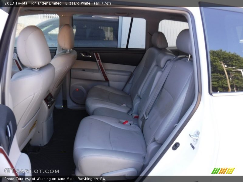 Blizzard White Pearl / Ash 2013 Toyota Highlander Limited