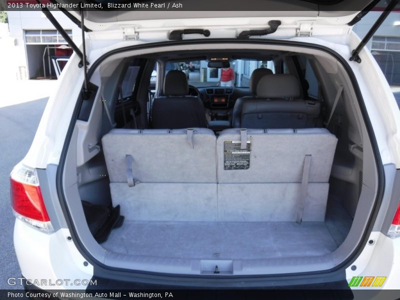 Blizzard White Pearl / Ash 2013 Toyota Highlander Limited