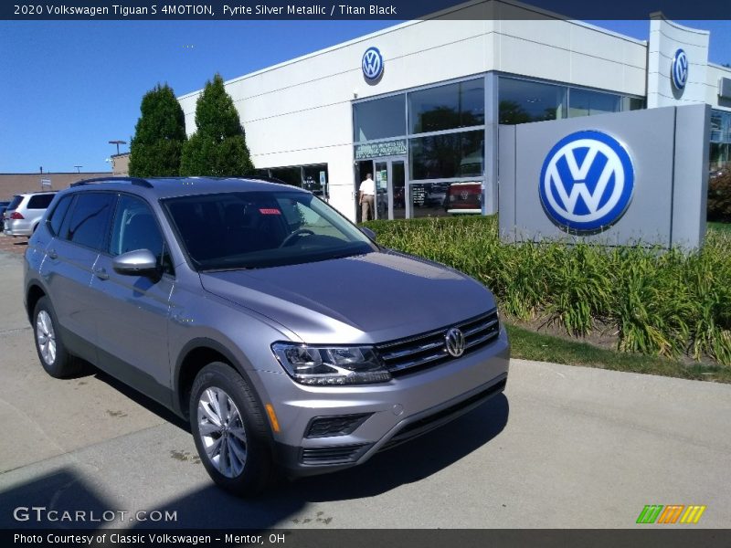 Pyrite Silver Metallic / Titan Black 2020 Volkswagen Tiguan S 4MOTION