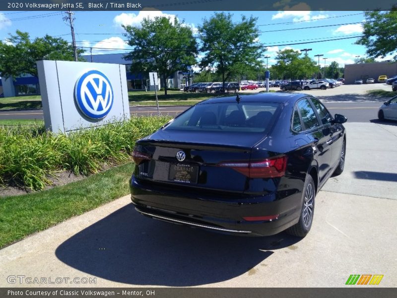 Black / Titan Black 2020 Volkswagen Jetta SE