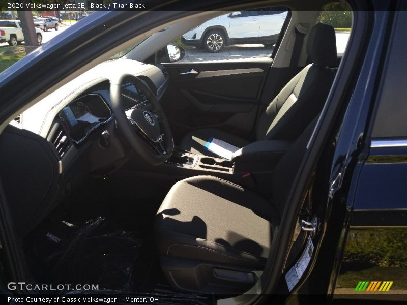 Black / Titan Black 2020 Volkswagen Jetta SE