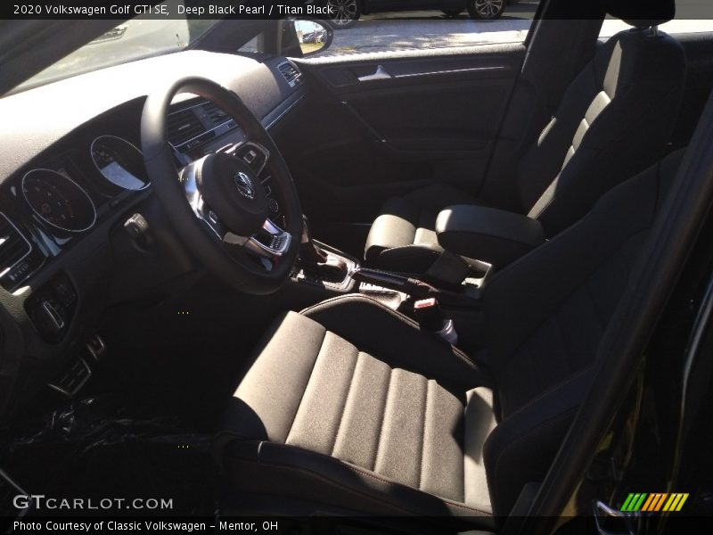Deep Black Pearl / Titan Black 2020 Volkswagen Golf GTI SE