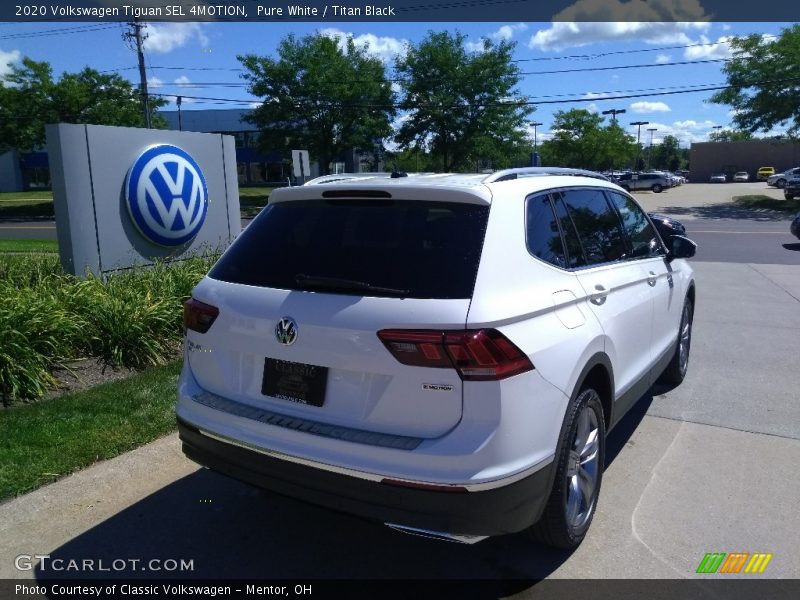 Pure White / Titan Black 2020 Volkswagen Tiguan SEL 4MOTION