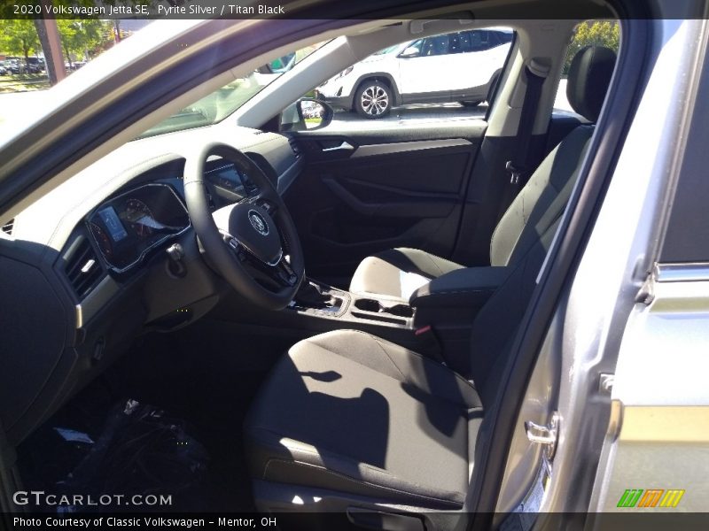 Pyrite Silver / Titan Black 2020 Volkswagen Jetta SE