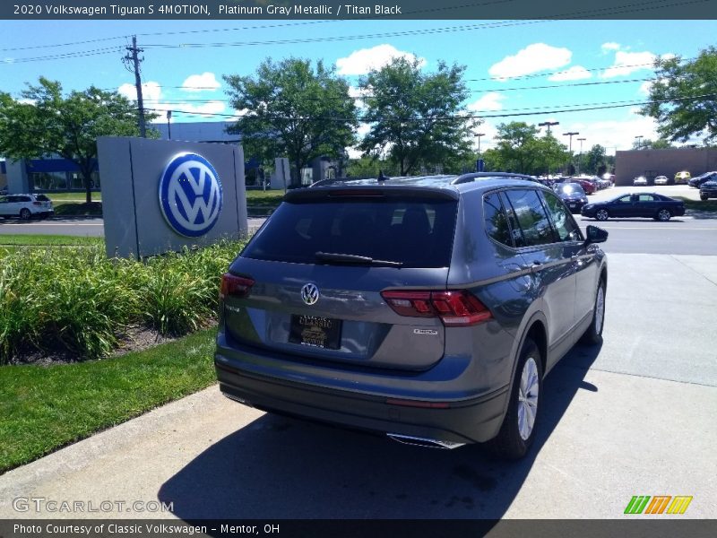 Platinum Gray Metallic / Titan Black 2020 Volkswagen Tiguan S 4MOTION