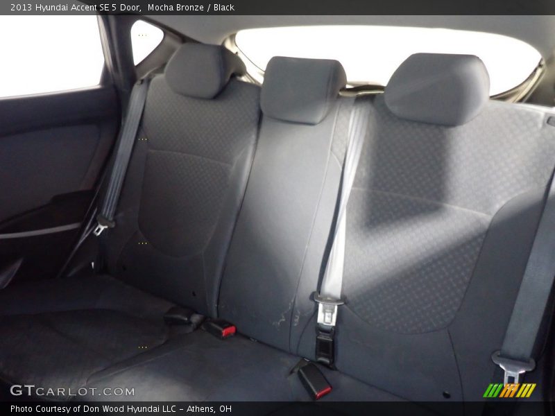 Mocha Bronze / Black 2013 Hyundai Accent SE 5 Door