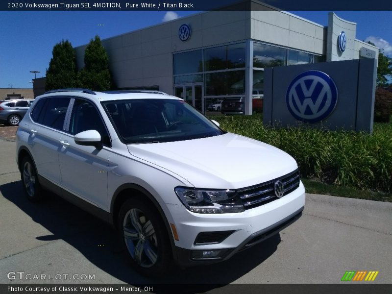 Pure White / Titan Black 2020 Volkswagen Tiguan SEL 4MOTION