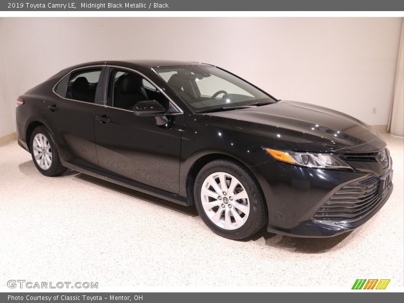 Midnight Black Metallic / Black 2019 Toyota Camry LE
