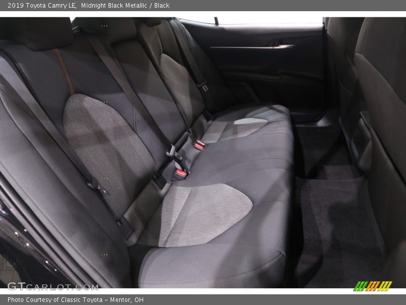 Midnight Black Metallic / Black 2019 Toyota Camry LE