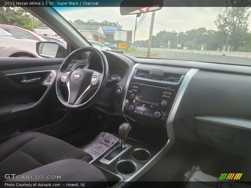Super Black / Charcoal 2013 Nissan Altima 2.5 SV