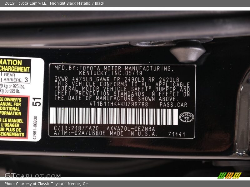 Midnight Black Metallic / Black 2019 Toyota Camry LE