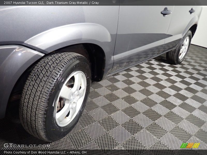 Dark Titanium Gray Metallic / Gray 2007 Hyundai Tucson GLS