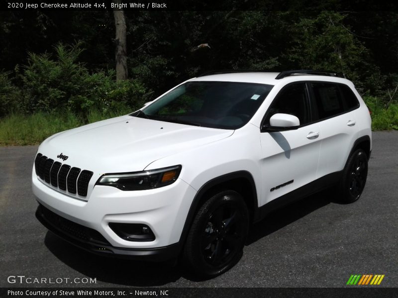 Bright White / Black 2020 Jeep Cherokee Altitude 4x4