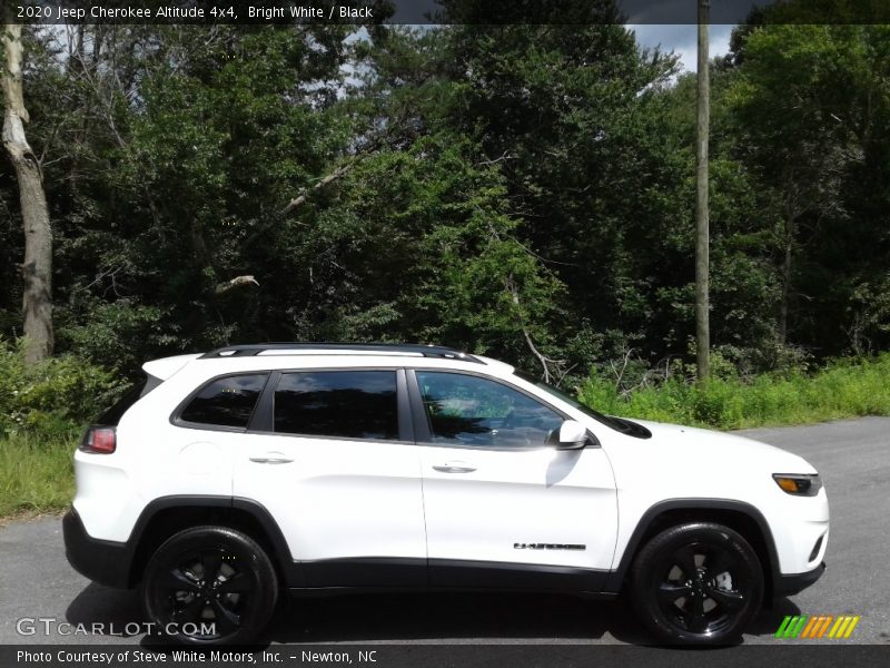 Bright White / Black 2020 Jeep Cherokee Altitude 4x4