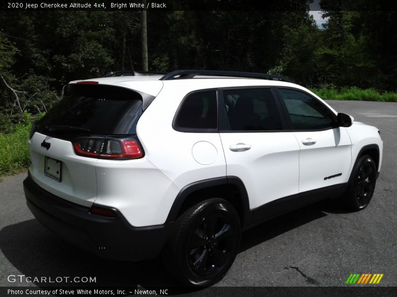 Bright White / Black 2020 Jeep Cherokee Altitude 4x4