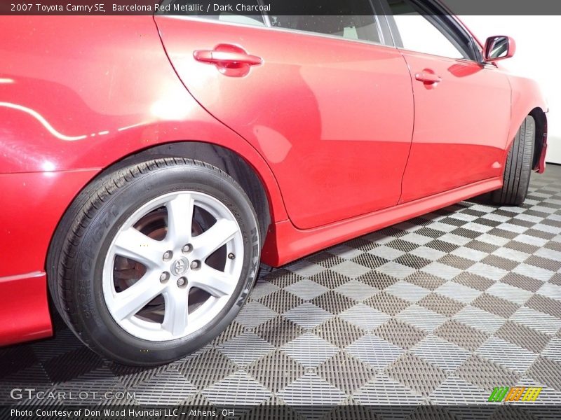 Barcelona Red Metallic / Dark Charcoal 2007 Toyota Camry SE