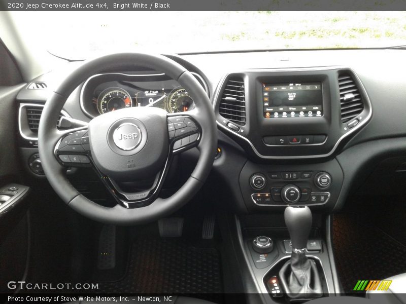 Bright White / Black 2020 Jeep Cherokee Altitude 4x4