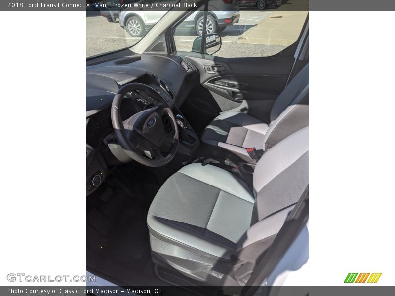 Frozen White / Charcoal Black 2018 Ford Transit Connect XL Van
