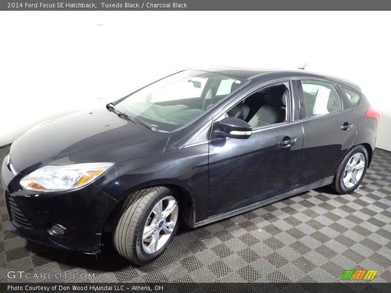 Tuxedo Black / Charcoal Black 2014 Ford Focus SE Hatchback