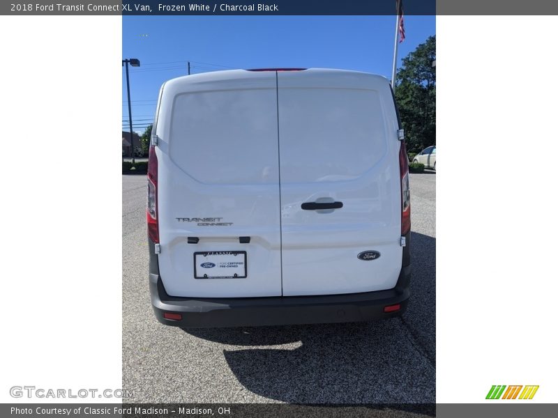 Frozen White / Charcoal Black 2018 Ford Transit Connect XL Van