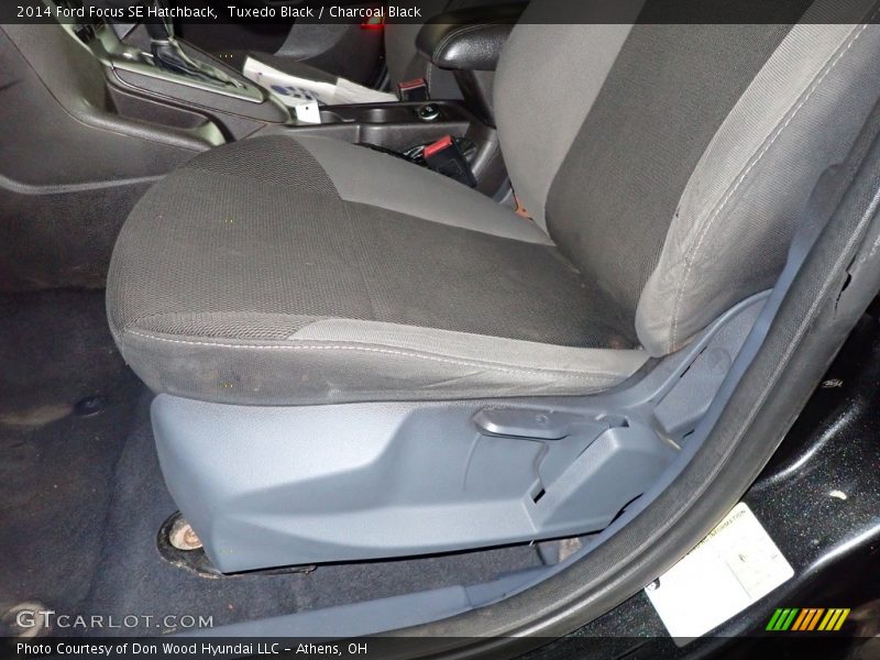Tuxedo Black / Charcoal Black 2014 Ford Focus SE Hatchback