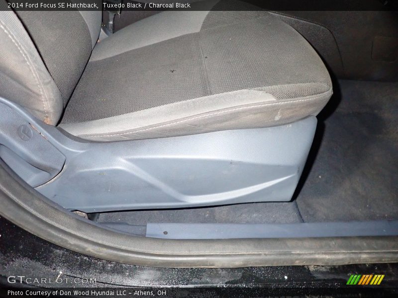 Tuxedo Black / Charcoal Black 2014 Ford Focus SE Hatchback