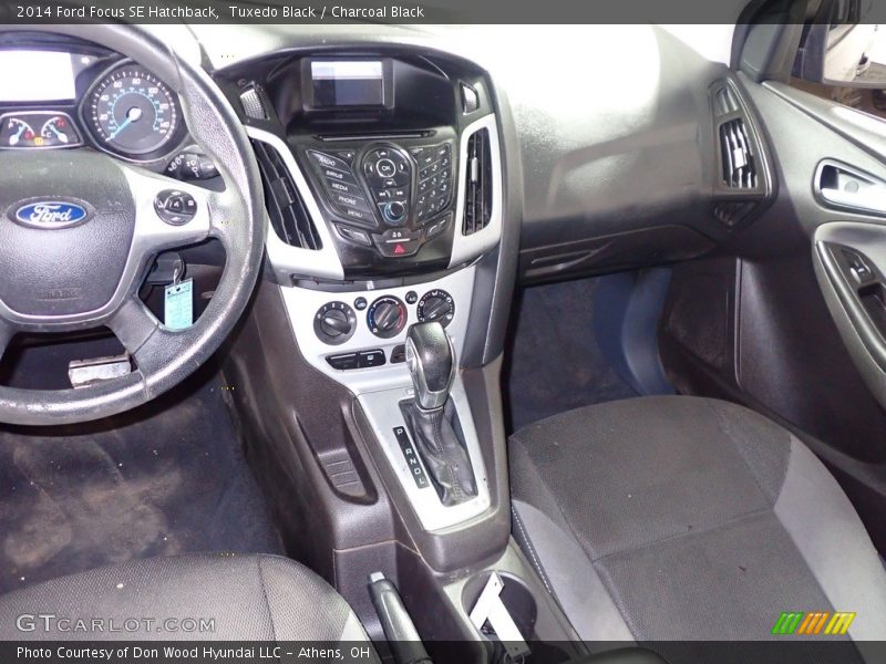 Tuxedo Black / Charcoal Black 2014 Ford Focus SE Hatchback