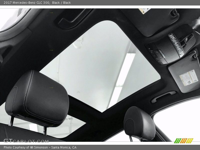 Black / Black 2017 Mercedes-Benz GLC 300