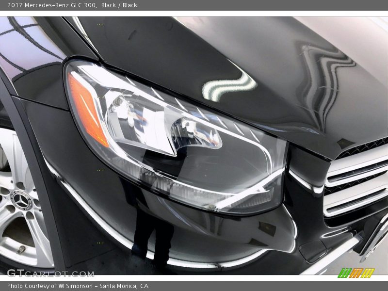 Black / Black 2017 Mercedes-Benz GLC 300
