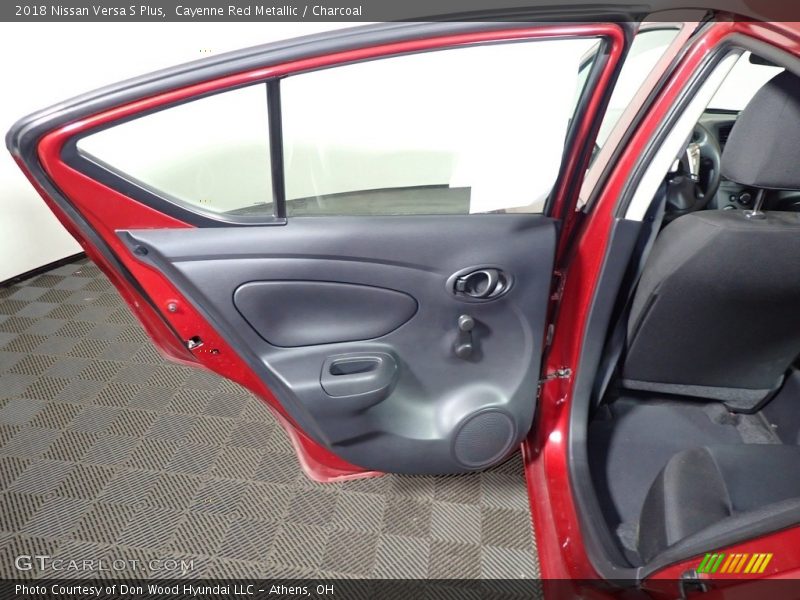 Cayenne Red Metallic / Charcoal 2018 Nissan Versa S Plus