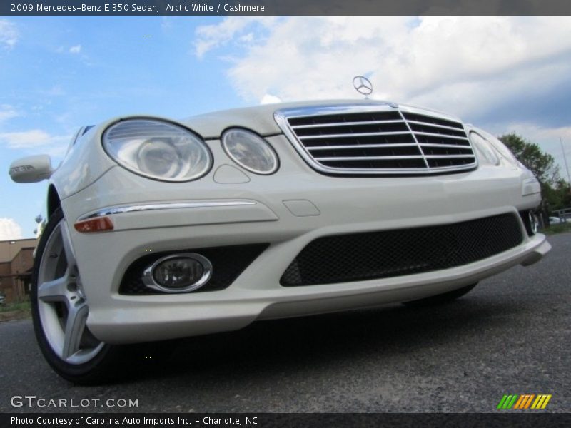 Arctic White / Cashmere 2009 Mercedes-Benz E 350 Sedan
