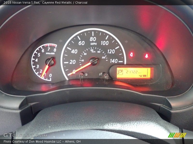 Cayenne Red Metallic / Charcoal 2018 Nissan Versa S Plus