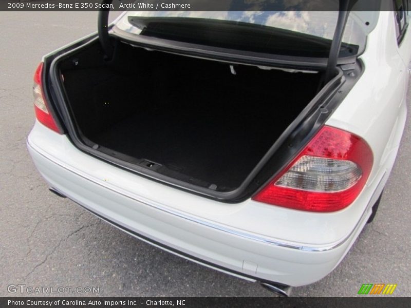 Arctic White / Cashmere 2009 Mercedes-Benz E 350 Sedan