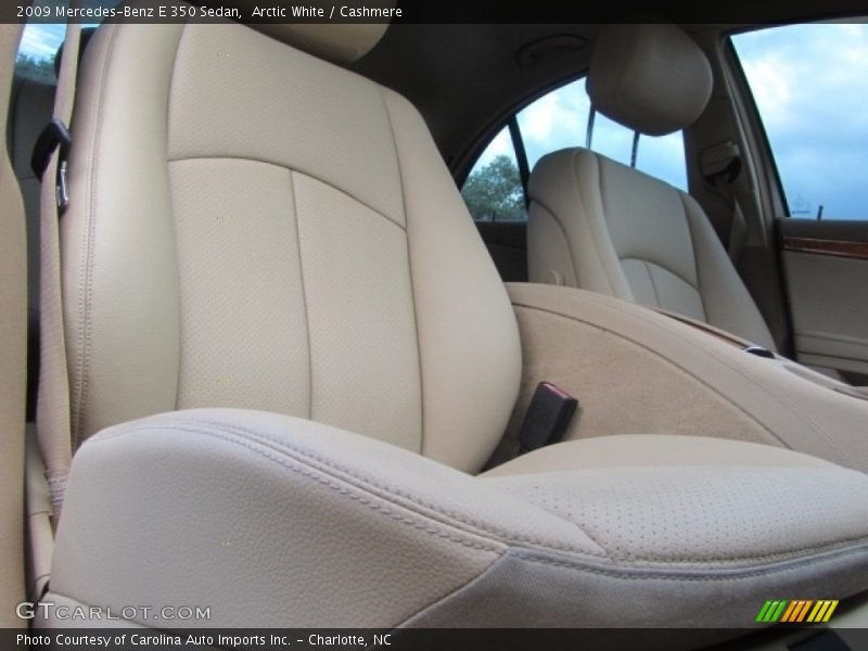 Arctic White / Cashmere 2009 Mercedes-Benz E 350 Sedan