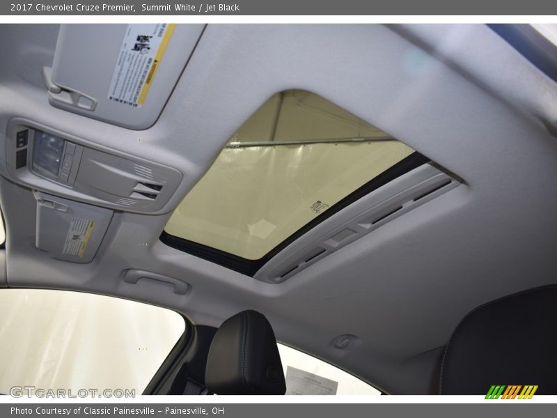 Summit White / Jet Black 2017 Chevrolet Cruze Premier
