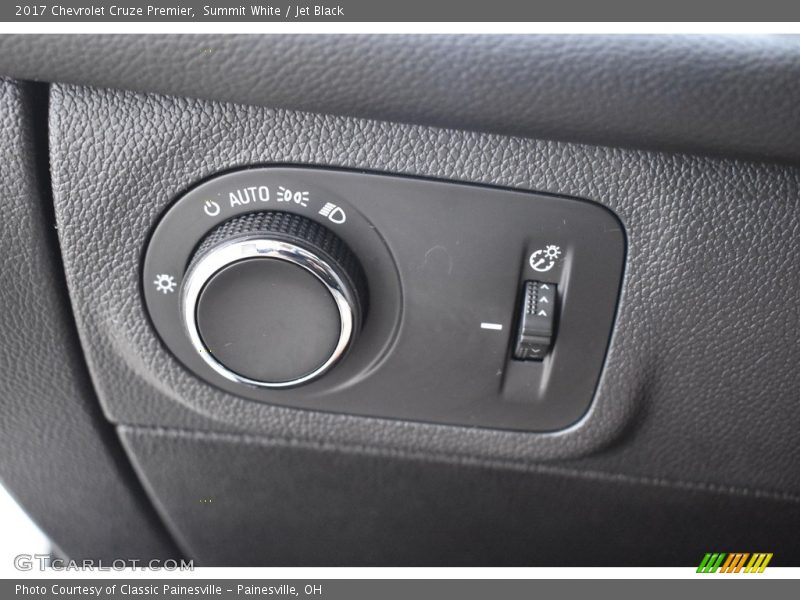 Summit White / Jet Black 2017 Chevrolet Cruze Premier