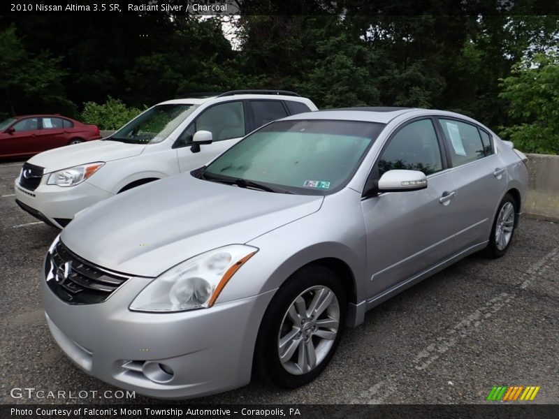 Radiant Silver / Charcoal 2010 Nissan Altima 3.5 SR
