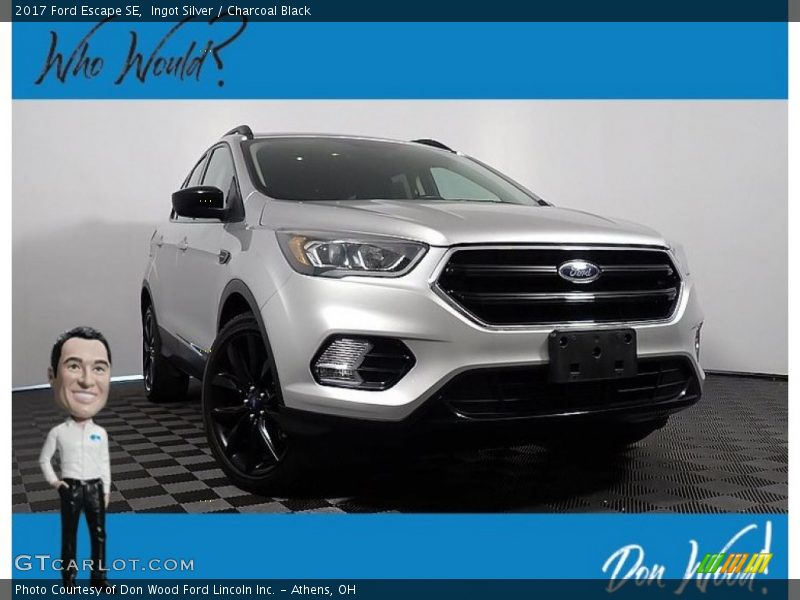 Ingot Silver / Charcoal Black 2017 Ford Escape SE